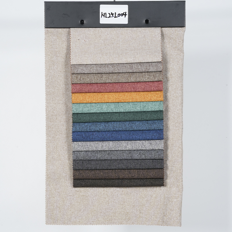 Sofastoff aus Polyester mit flachen Punkten